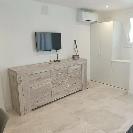 Les Coraux Agay Apartment