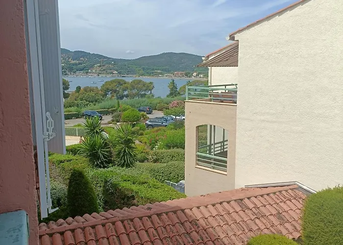 Les Coraux Agay Apartment *